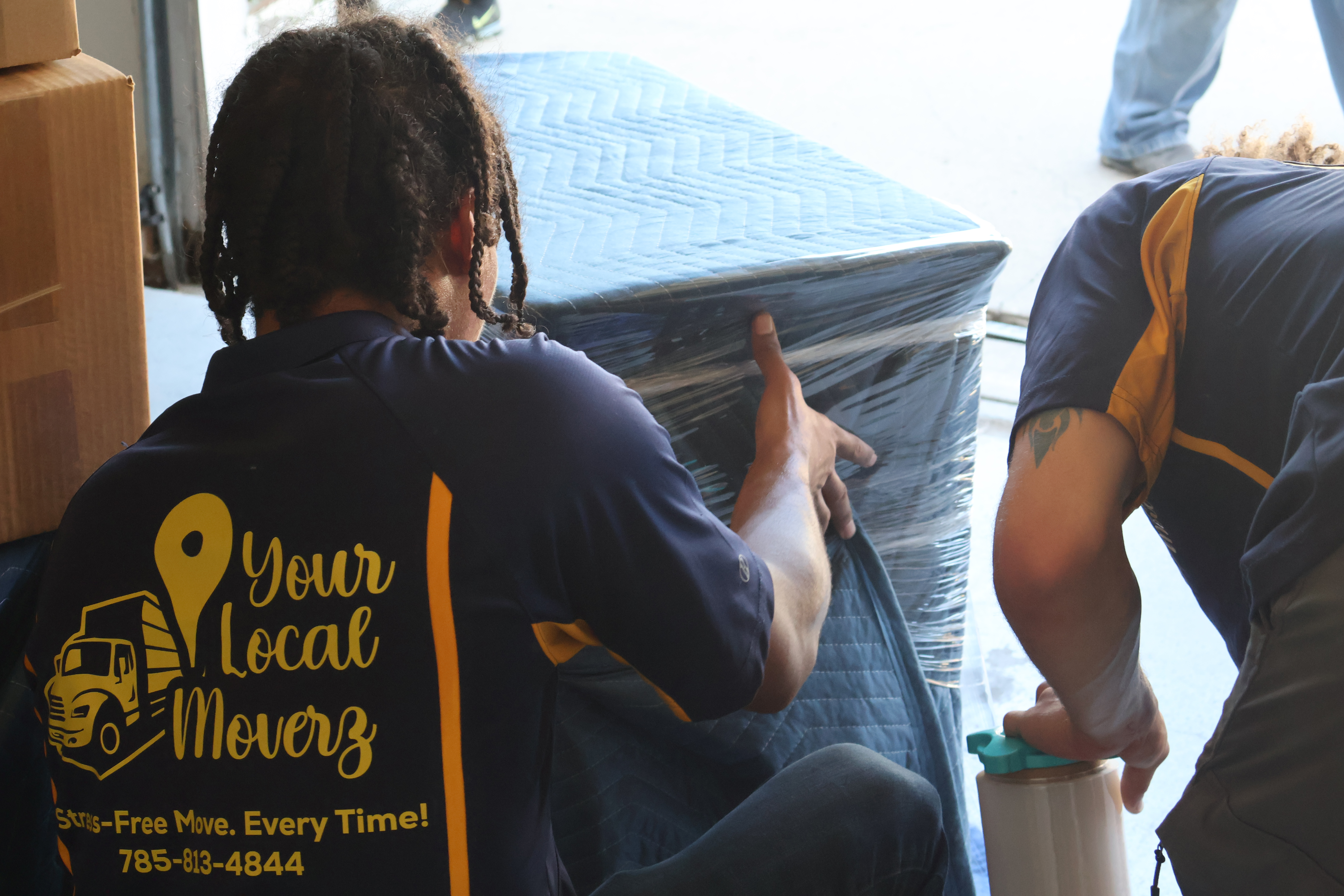 Professional Residential Moving Services in Kansas City - Expert Movers Handling Home Belongings