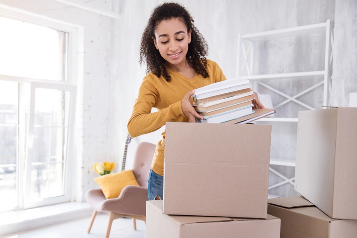 Professional Packing Services - Careful Handling of Items